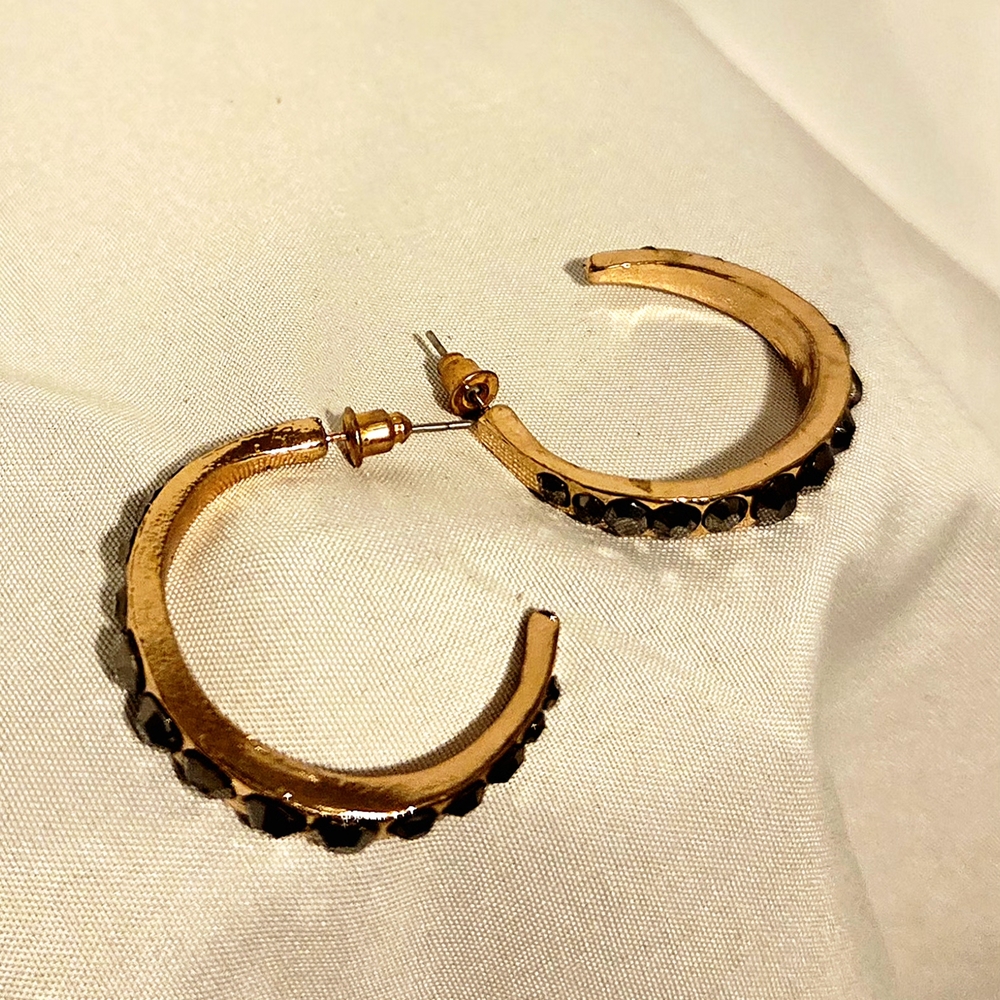 Elegant Gold and Black Hoop Earrings